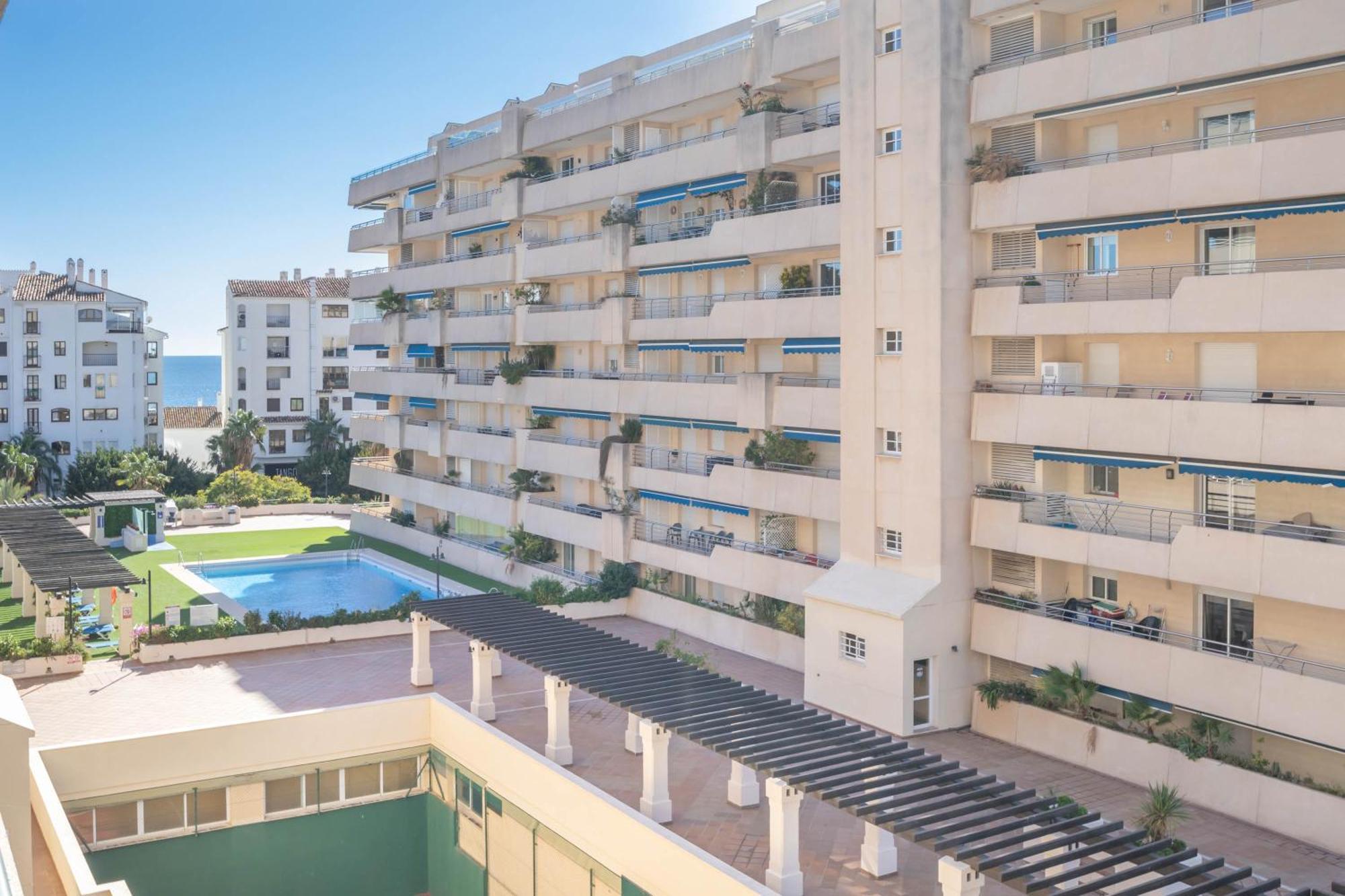 Marina Banus L Marbella